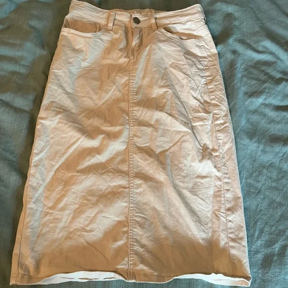 Chic Coral Women's Skirt - Picture 10 of 16